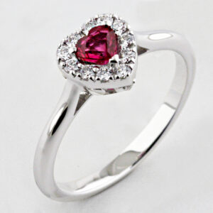 Anello Polello in Oro con Rubino a Cuore 0.34 ct e Diamanti 0.20 ct